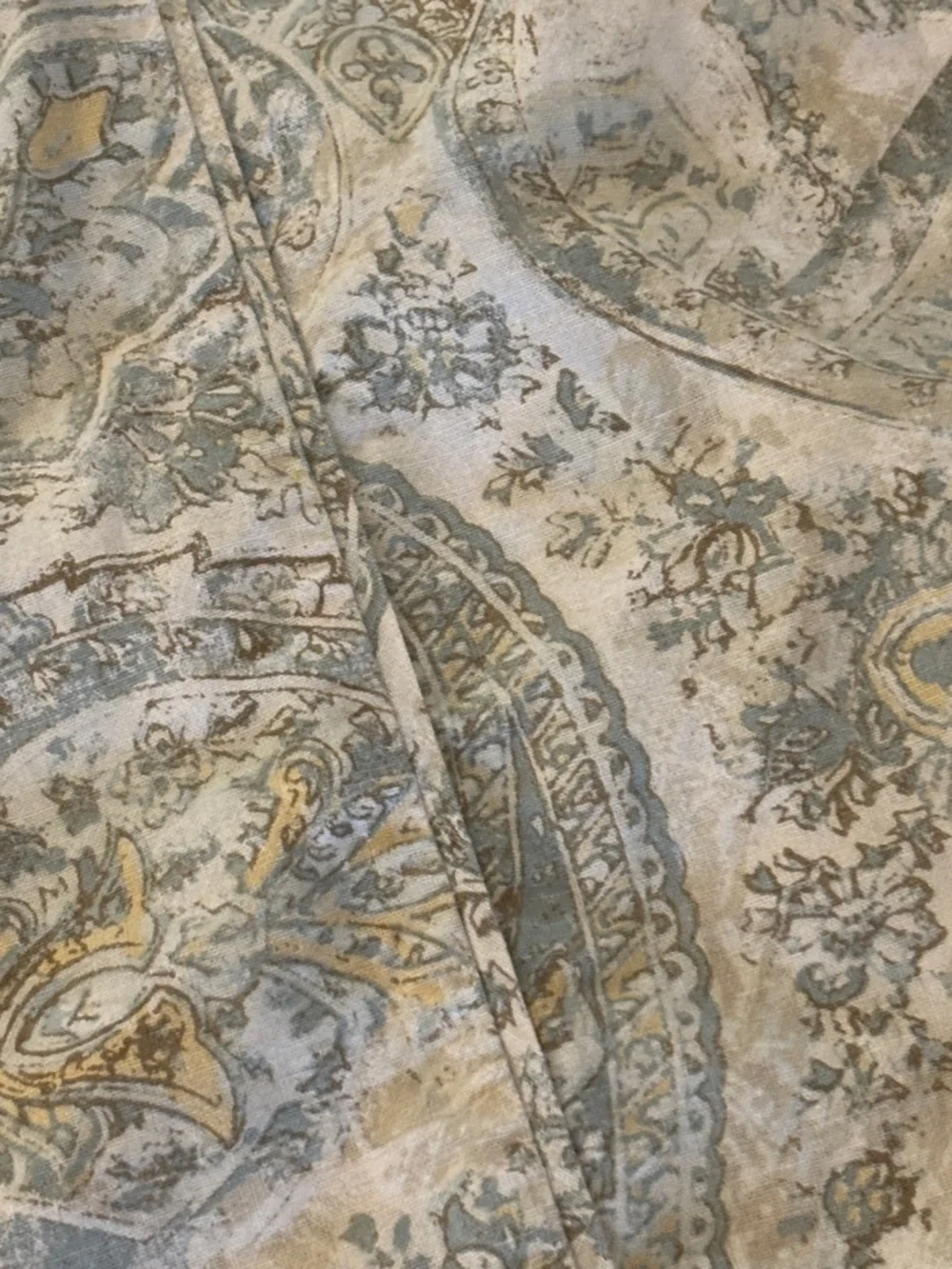 Pottery Barn Twin Paisley Duvet Cover + Serta Twin Comforter Insert